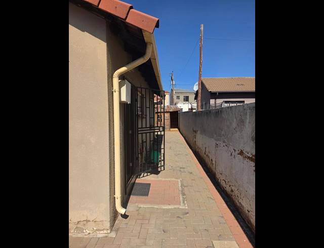 3 BEDROOM HOUSE FOR SALE IN ORMONDE